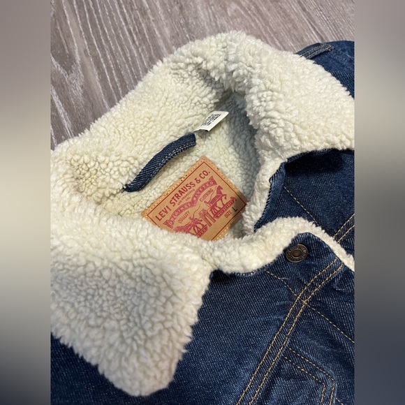 Levis jean jacket - Picture 3 of 8